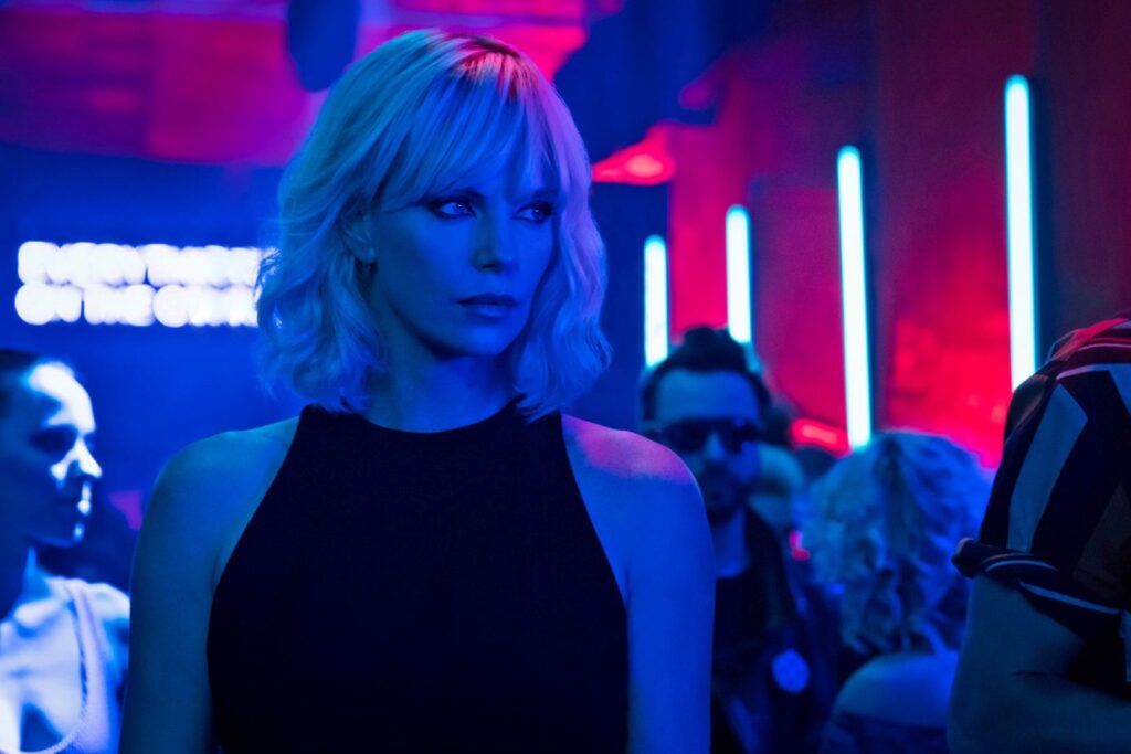 ATOMSKA BLONDINKA – CHARLIZE THERON POLNI SVETOVNE KINO BLAGAJNE
