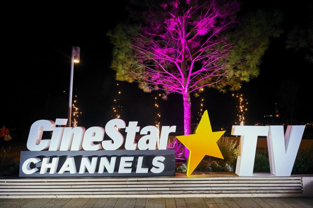 SKUPINA CINESTAR TV CHANNELS PROSLAVILA DESET LET OBSTAJANJA V REGIJI IN NAZNANILA NOVOSTI